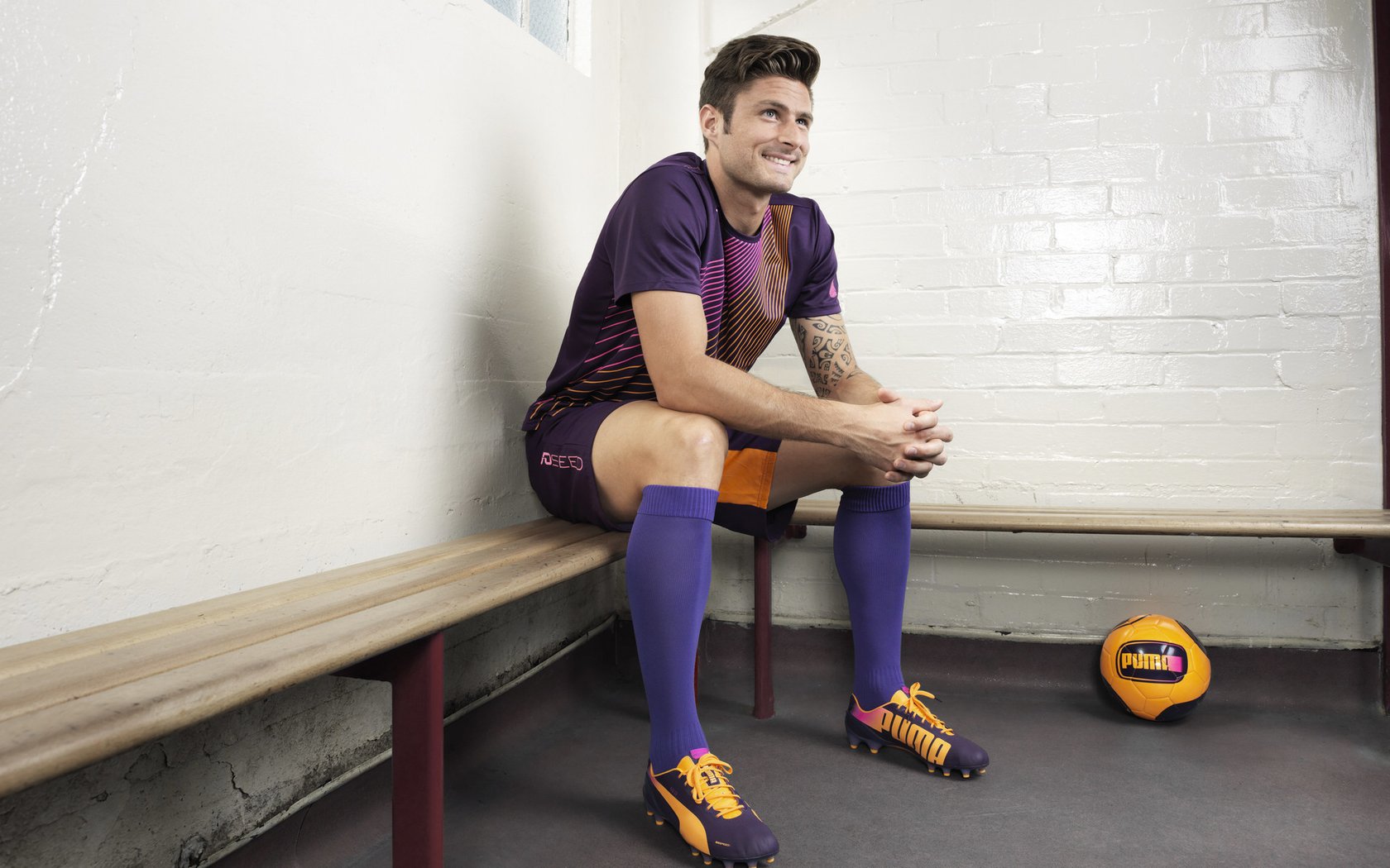 观众席上的热情互动掀起高潮，观众热烈